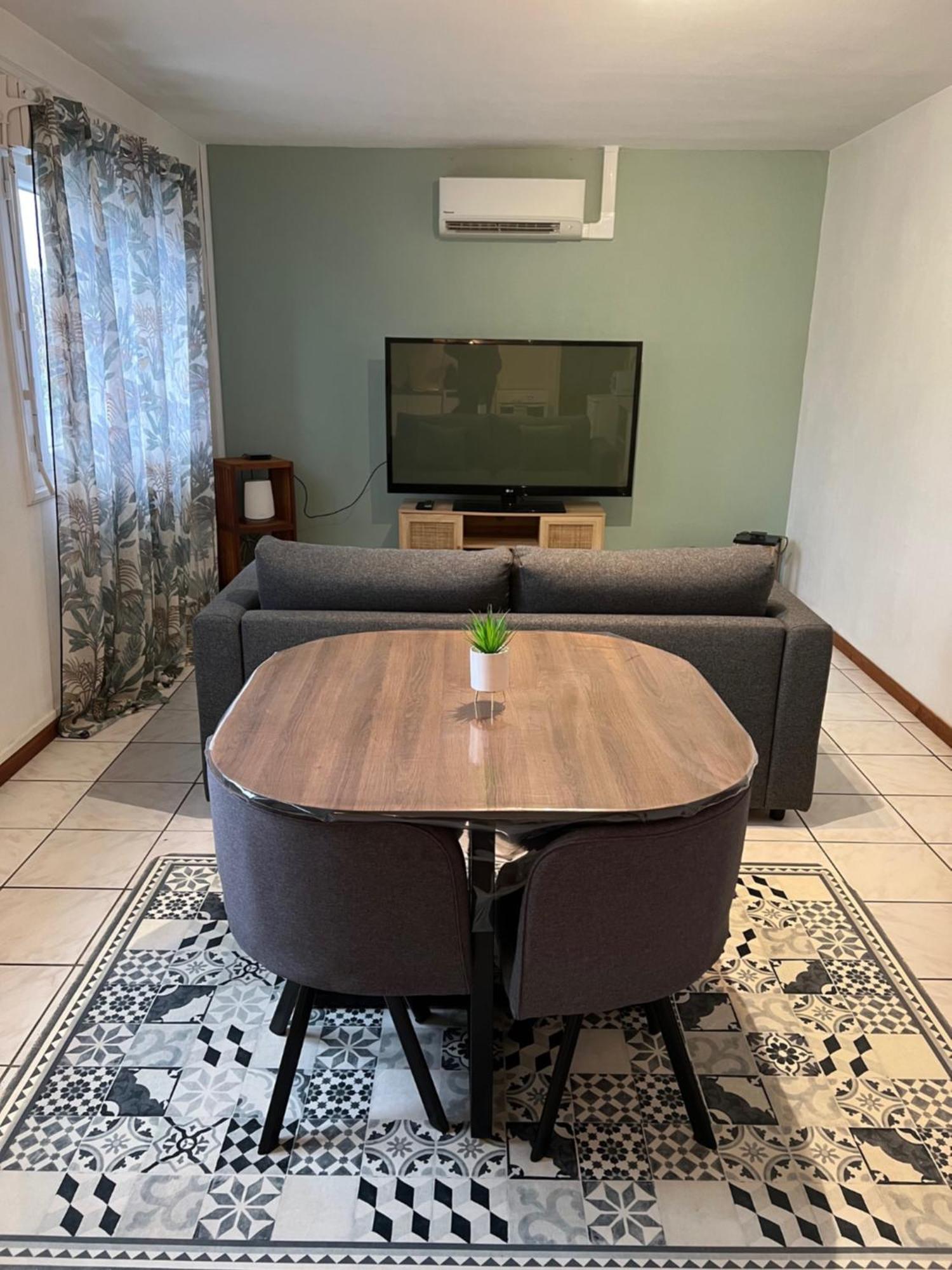 Appartement T2 Cosy Saint-Eloy-les-Mines Ngoại thất bức ảnh