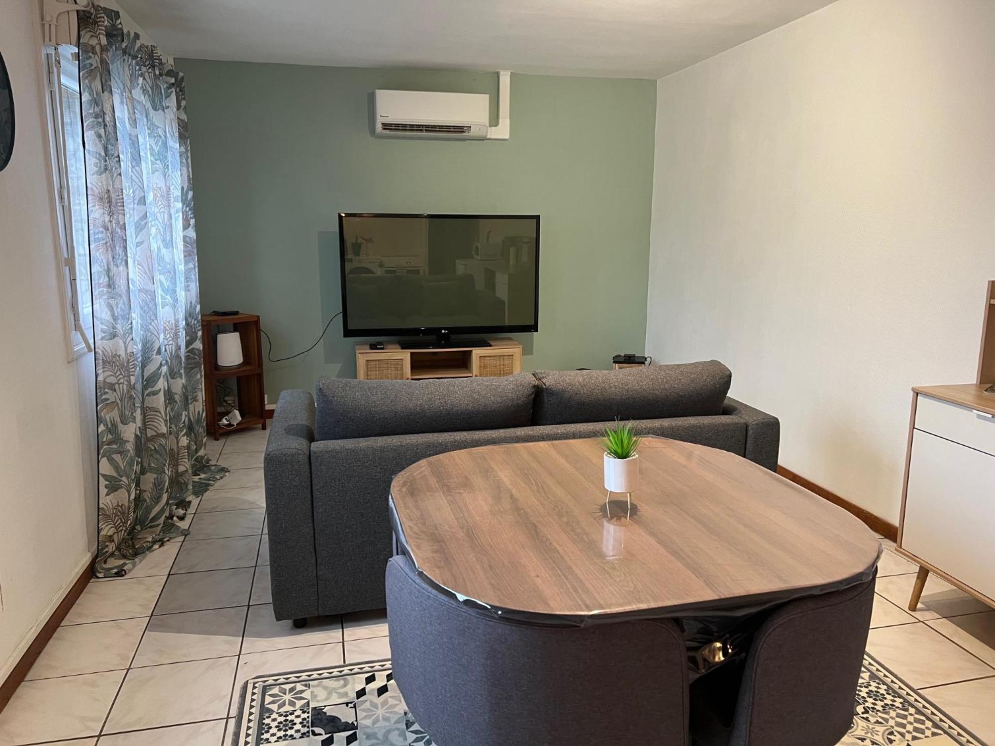 Appartement T2 Cosy Saint-Eloy-les-Mines Ngoại thất bức ảnh